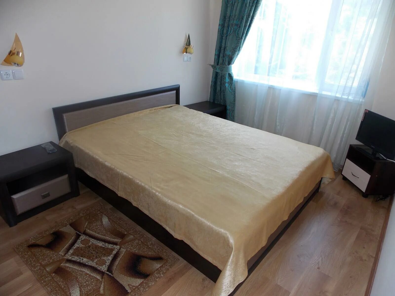 Хиит), пансионат. Пансионат феодора алушта 2022. Пансионат феодора алушта круглогодичный или нет. Алушта феодора корпус хиит. Феодора пансионат алушта бронирование.