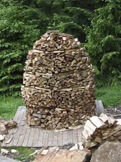 Круглая поленница как сложить