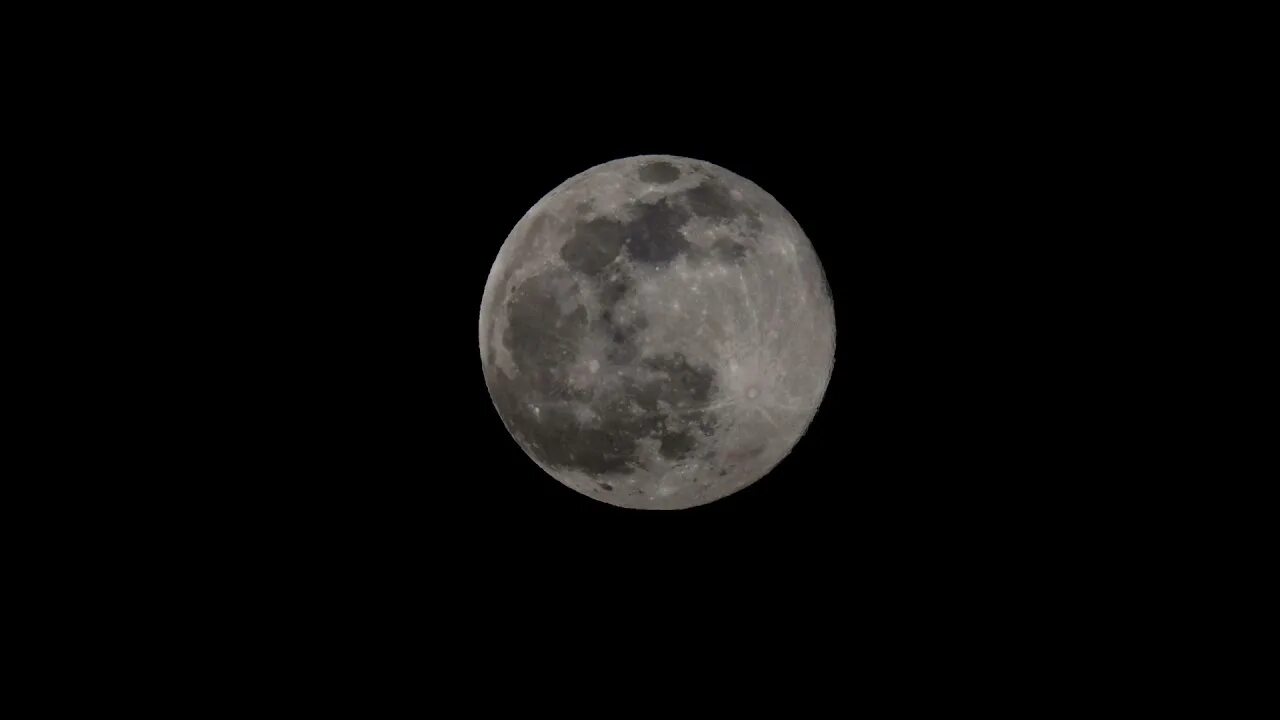Какие животные облетели луну. Луна пе полная светлая. Moon phases 2023. Lunaf 2005 9 June. Dark.