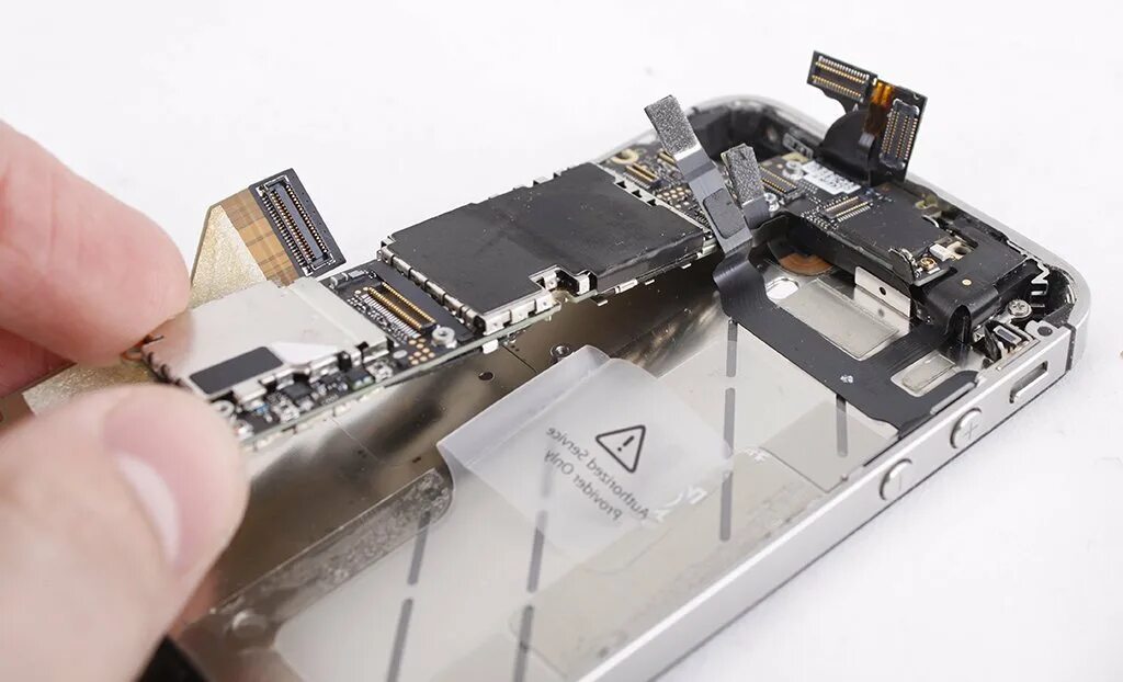 Самой разбор. Плата айфон 4s. Материнская плата айфон 4. Iphone 4 motherboard. Материнская плата iphone 4s.