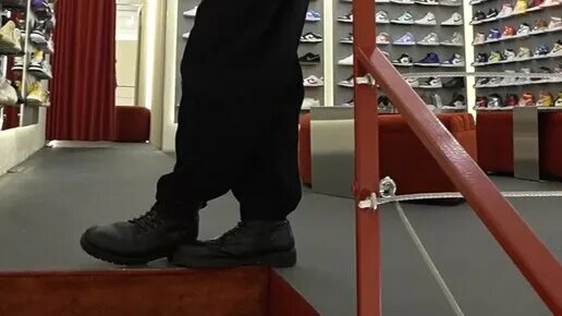Бутик wayoff на улице. Nike blazer x sacai low. Wayoff магазин. Wayoff москва. Wayoff москва.