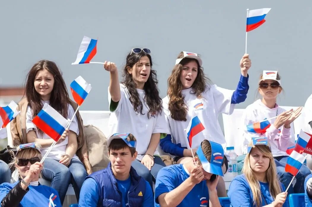 Поддержка молодежных движений