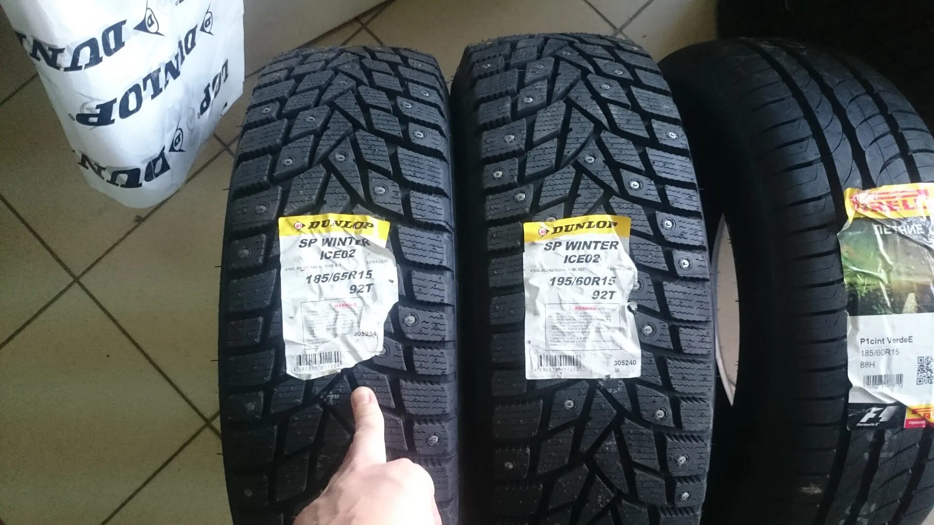 Dunlop 185 65 купить. Dunlop 185/65 r15. Dunlop 185 65 15 зима. Dunlop 185/65 r14 90t SP Winter Ice 02 шип. Резина дунлоп 185.65.15.