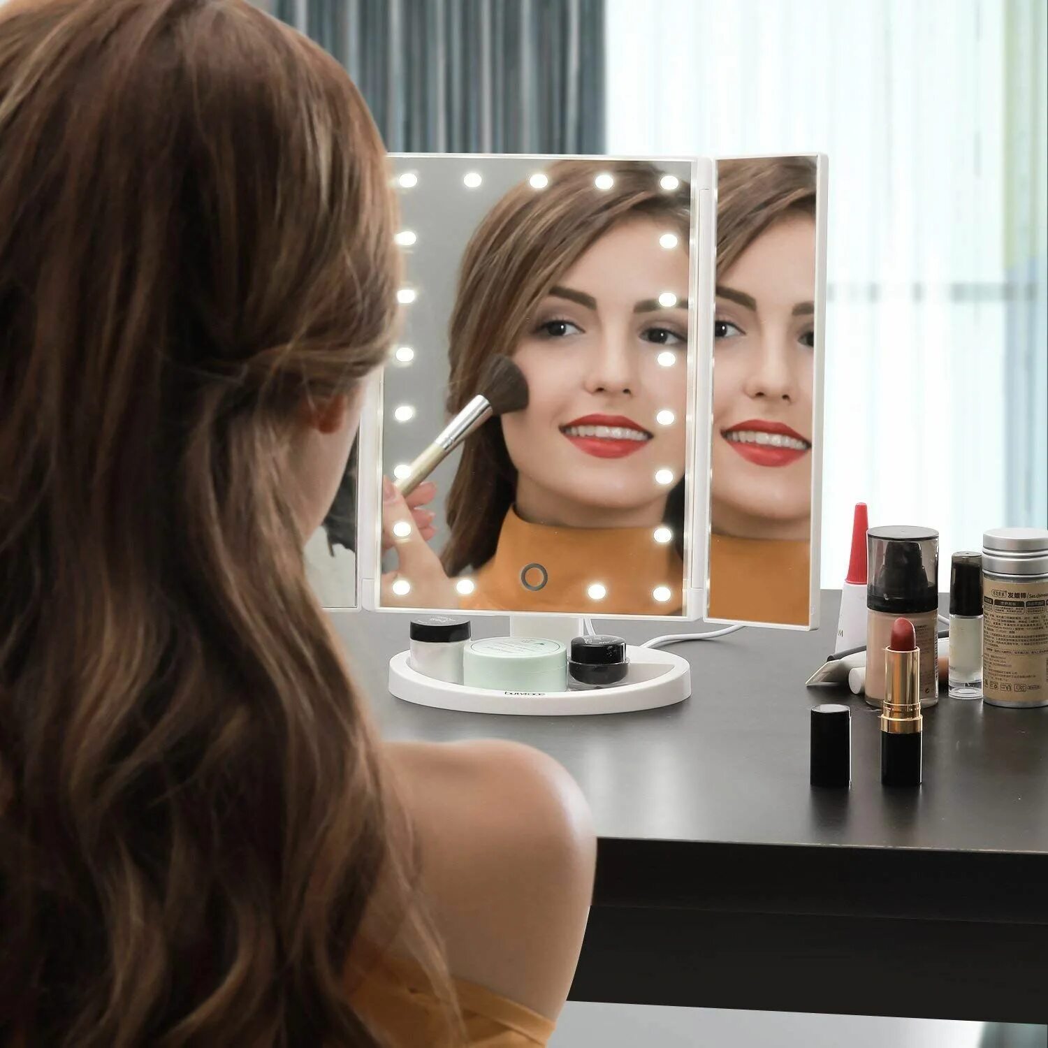 Вин ап зеркало. Фотосессия с зеркалом и косметикой. Бьюти зеркало. Beauty Cosmetic зеркало. Тач макияж.