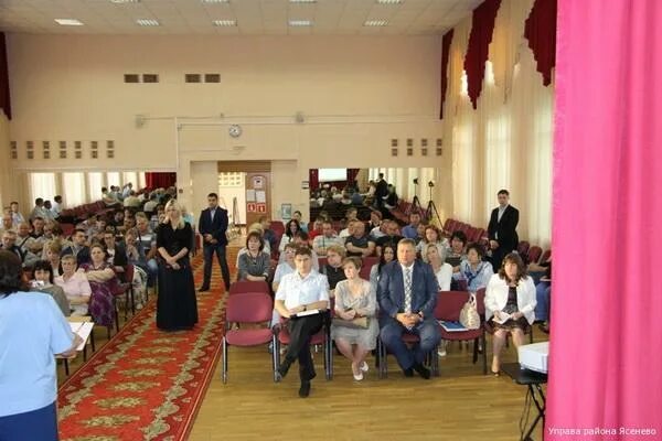 Толчеев алексей юрьевич глава управы ясенево. Глава управы ясенево. Бердиев аслан георгиевич. Глава управы ясенево. Наталья охотина управа ясенево.