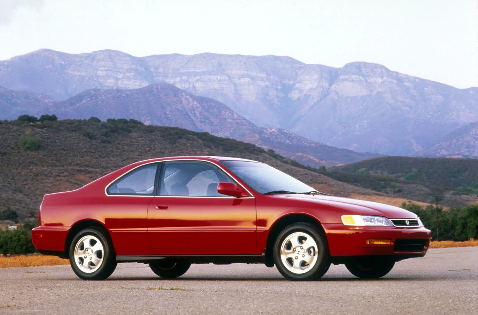 Honda 97. Honda Accord 5 поколения. Honda Accord Coupe 1997. Honda Accord 5 1993. Honda Accord 1994.