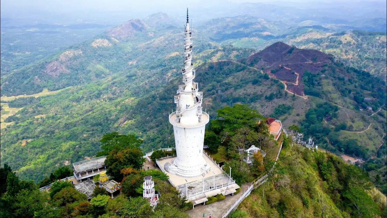 Шри ланка церковь видео. Башня Амбулувава в Шри-Ланке. Амбулава башня Шри Ланка. Храм Амбулувава на Шри-Ланке. Белая башня Амбулувава.