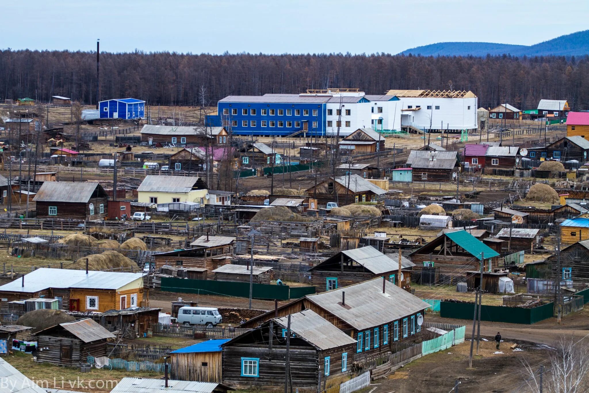 Якутск бердигестях. Поселок Чернышевский Якутия. Поселок Амга Якутия. Алексеевск Саха Якутия поселок. Поселок Олекминск Якутия.