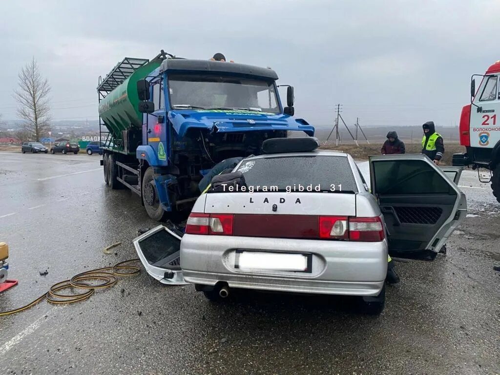 Мальчик упал с 23 этажа и выжил. Краснодарские балконы. В новочеркасске сбили ребенка. 12 канал омск прямой эфир омск. Новости 12.