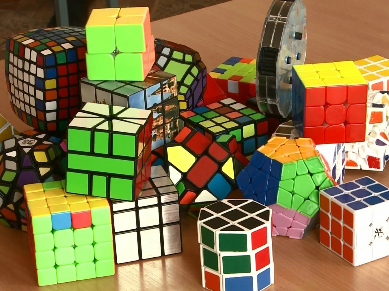 Нестандартные кубики. Скваер 2 кубик Рубика. Кубик Рубика 23х23. Кубик Рубика 13х13. Головоломки кубики рубики.