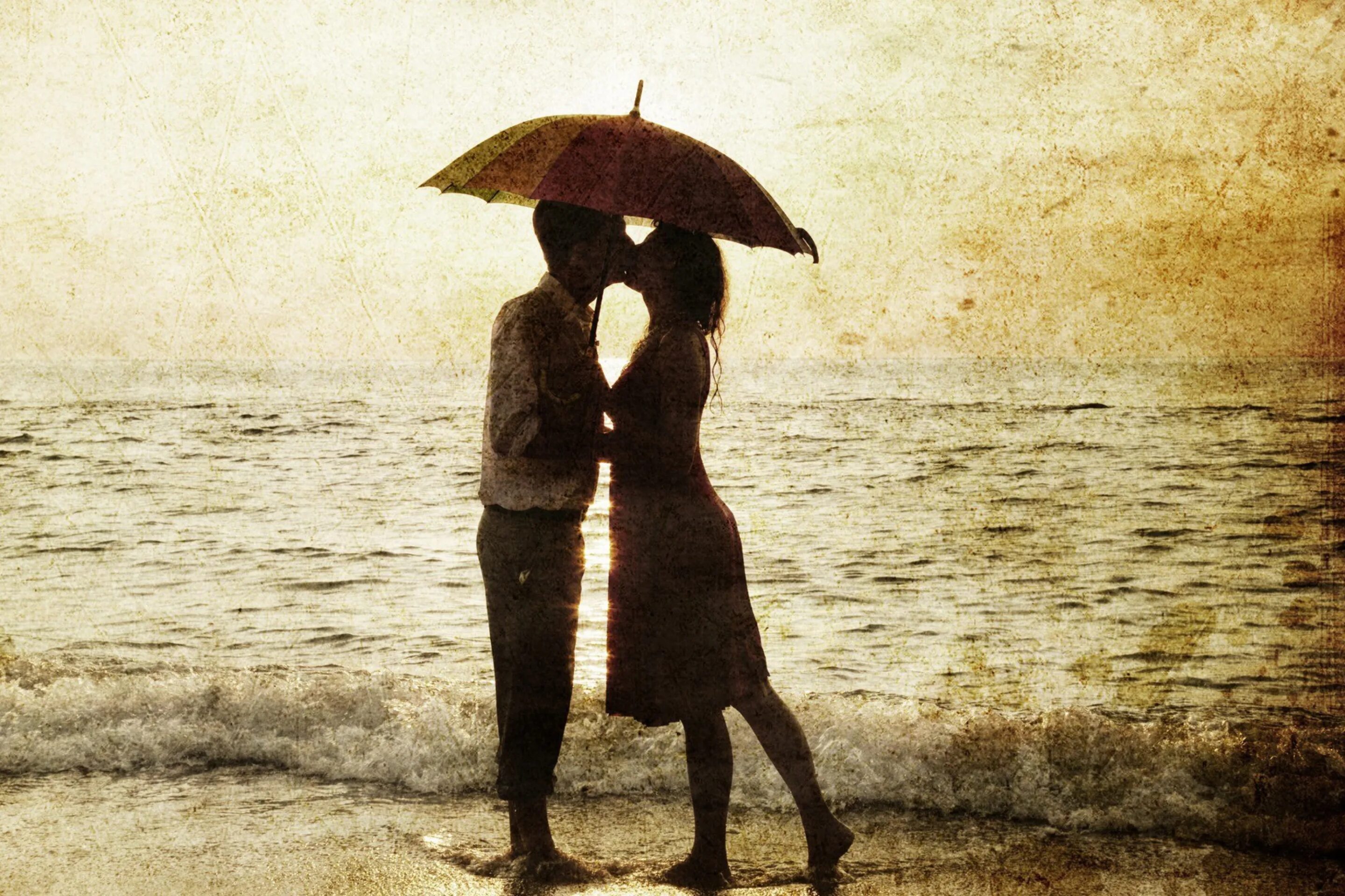 Должно быть еще двое. Мужчина и женщина под зонтом. Красивые картины влюбленных пар. Влюбленные под зонтом. Картина парень с девушкой под зонтом.
