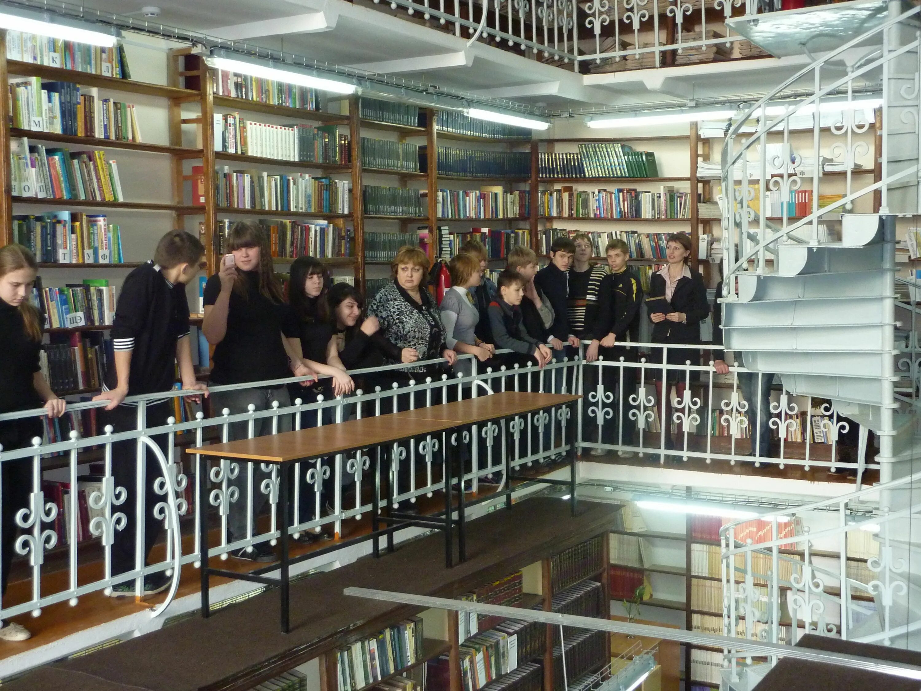 библиотека чехова таганрог внутри. чеховская библиотека. библиотека им чехова спб. библиотека чехова дзержинск. библиотека чехова калининград.