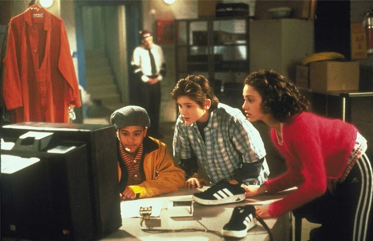 Baby geniuses 1999. Тревор морган 1999. Кэтлин ллойд. Watch genius 1999. Янник биссон.