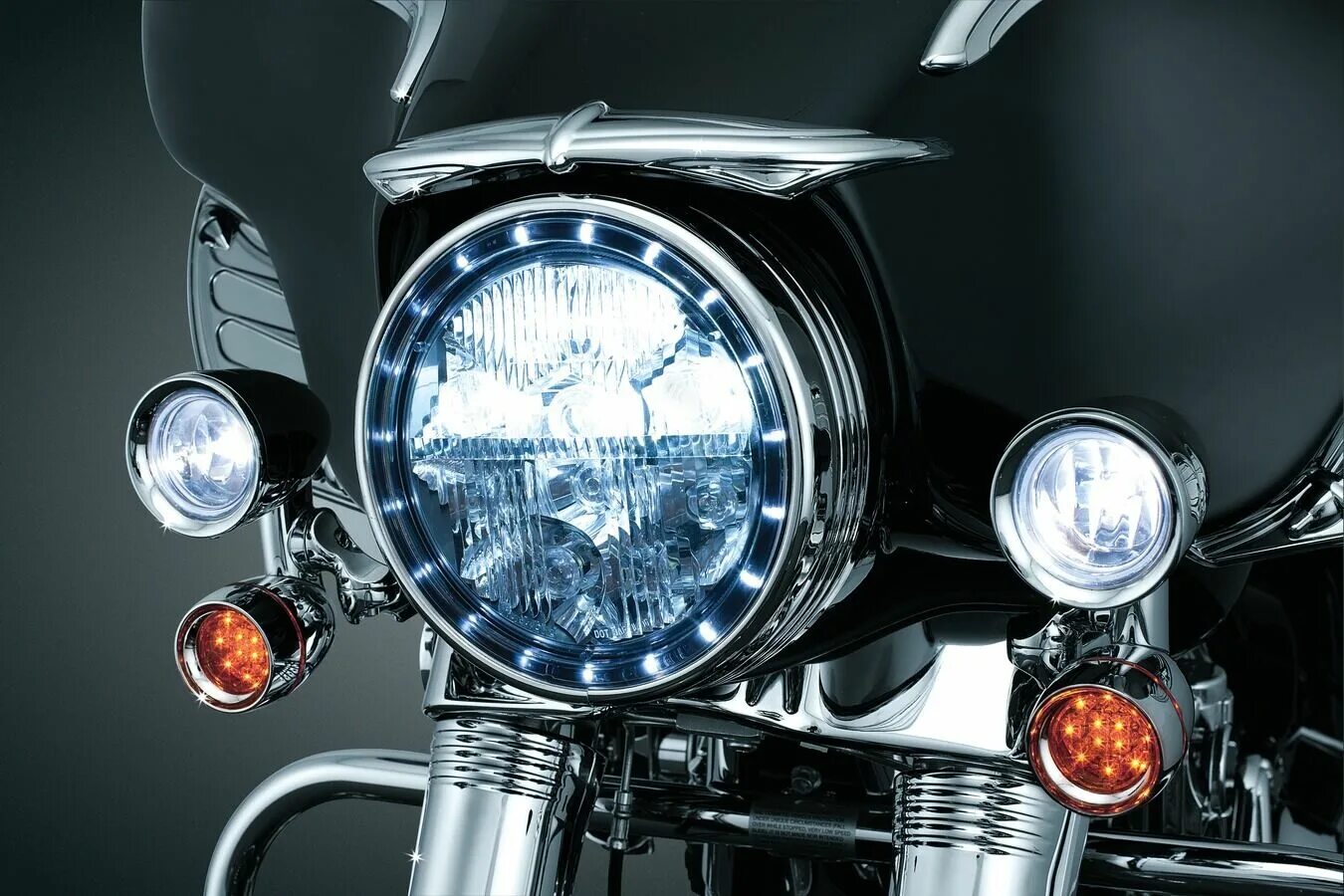 Доп фары на мотоцикл. Harley-davidson kuryakyn led headlight. harley davidson доп фары. kuryakyn harley davidson. kuryakyn противотуманные фары.