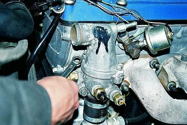 Газель 405 не заводится не заводится причина. Термостат газ 3110 двигатель 406. датчики термостата змз 405 евро 2. термостат змз 406 инжектор. датчик термостата 406 волга.