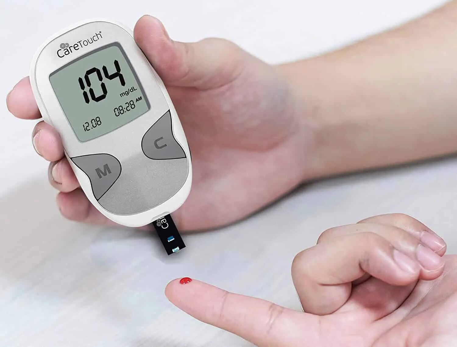 Тест есть ли диабет. Тест на сахарный диабет. Blood glucose Monitor. Глюкометр фотосток. Blood glucose monitoring.