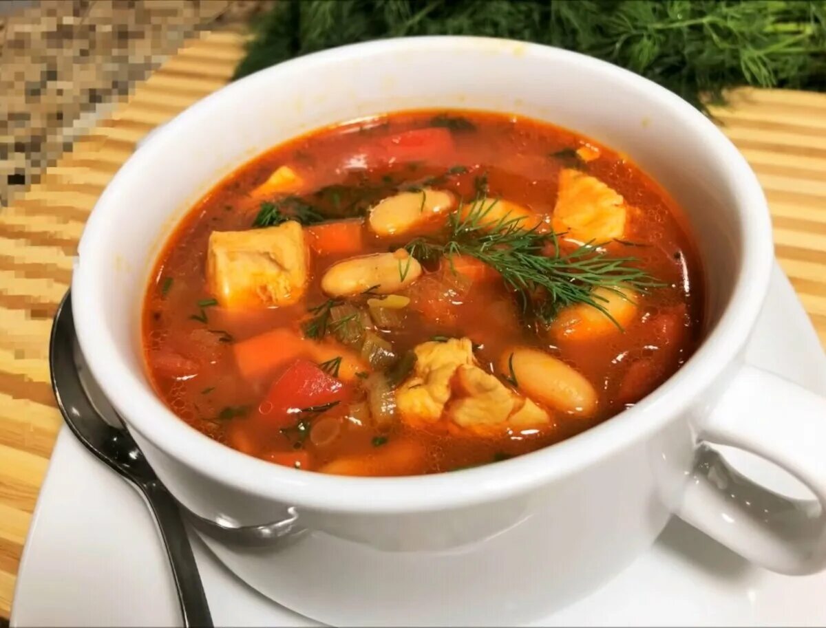 Какой суп можно сварить из курицы. Суп без картошки. густой наваристый суп. супчик на обед. наваристый картофельный суп.
