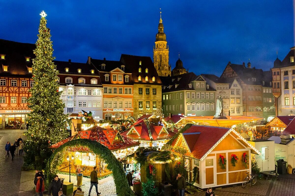 Как празднуют новый год в германии. Вайнахтен в Германии Рождество. Новогодняя Бавария Франкфурт Мюнхен Страсбург. Weihnachten Рождество в Германии. Люнебург Германия Рождество.