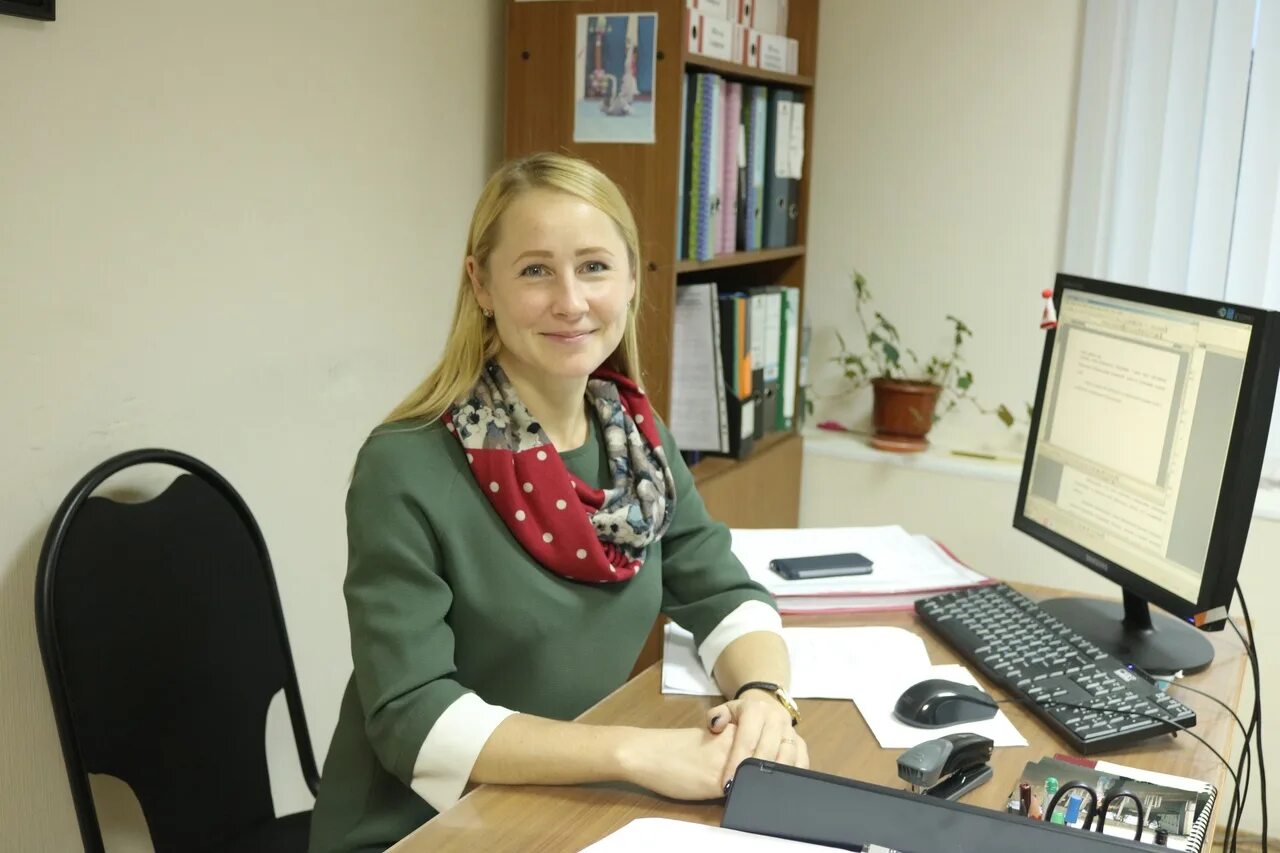 Савостикова орел директор школы. Отдел образования секретарь. Телефон секретаря 17 школы. Номер телефона секретаря. Алтайкрайэнерго бийск.