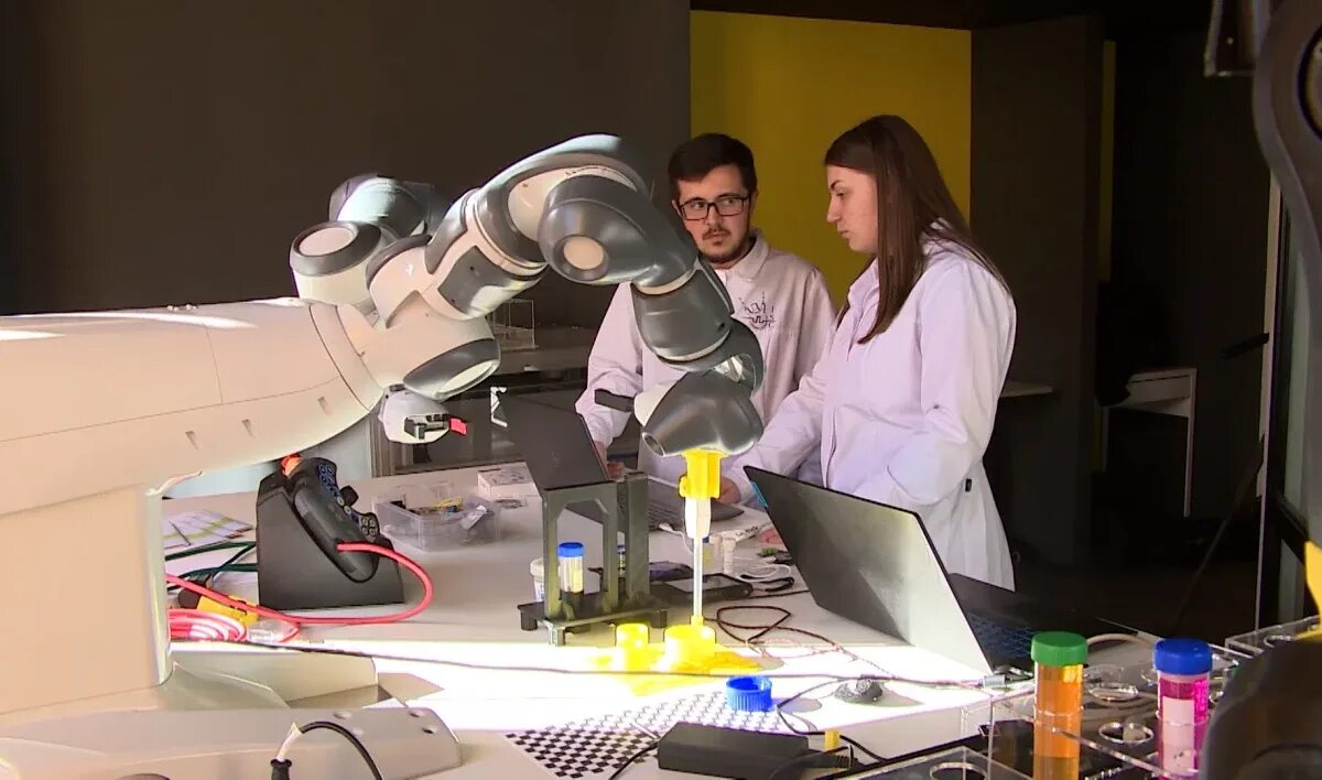 Фото нацпроектов. Электронно цифровой след. Итмо магистратура 2022. Высокое производство. Университет итмо исследовательский центр.