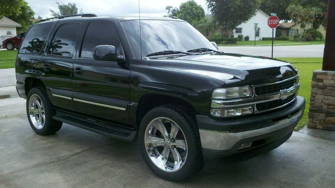 Как выглядит машина тахо Chevrolet Tahoe (GMT900) 5.3 бензиновый 2012 на DRIVE2