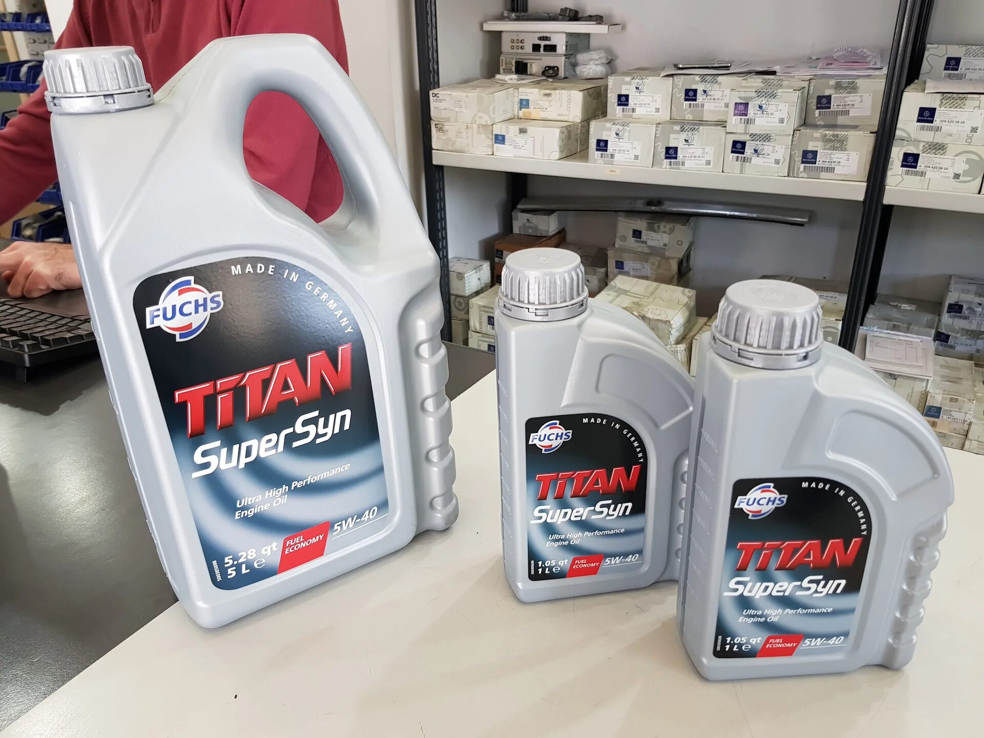 Масло фукс 5w40. Fuchs Titan SUPERSYN 5w40. Масло Fuchs Titan SUPERSYN 5w40. Titan SUPERSYN 5w-40. Масло Titan SUPERSYN 5w-40.