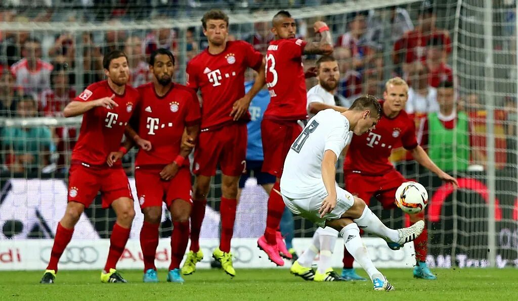 Bayern munich vs. Live bayern munchen vs madrid. Zidane bavariya. Bayern real madrid. Реал мадрид против баварии.