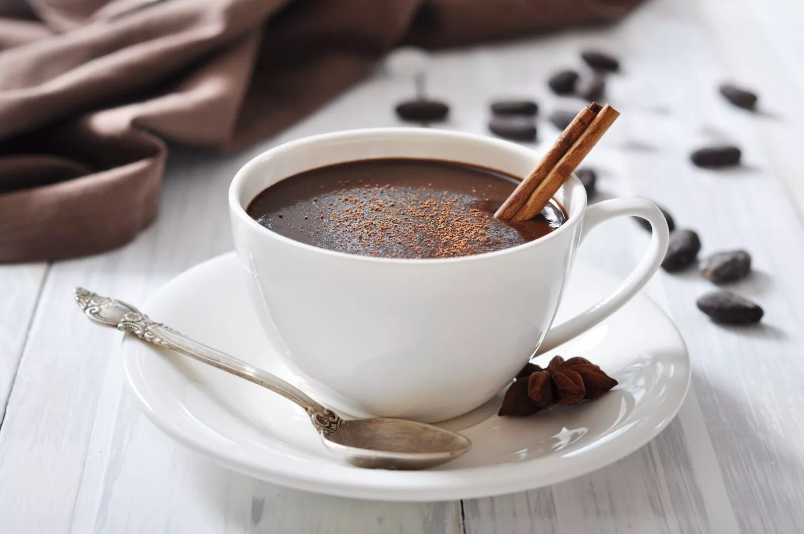 Горячий шоколад без шоколада. Горячий шоколад hot Chocolate. Чашка какао. Какао напиток. Чашка горячего какао.