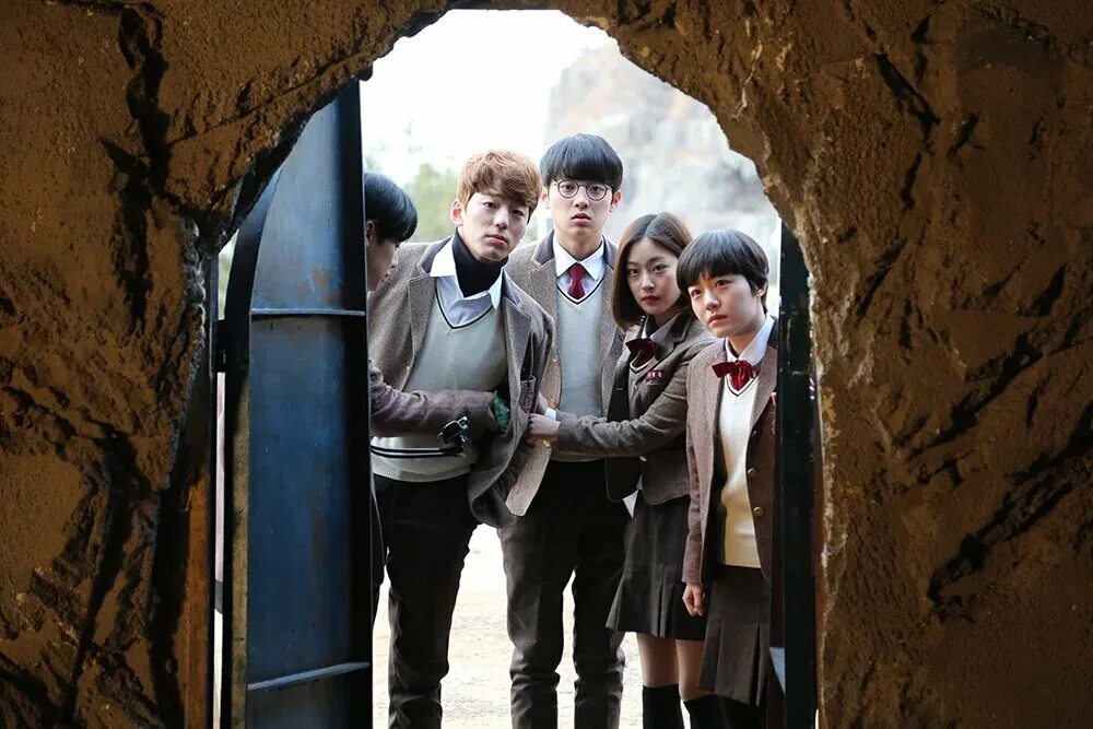 Шепот 2018. Шепот дорама 2018. ужастик корейский шепот.