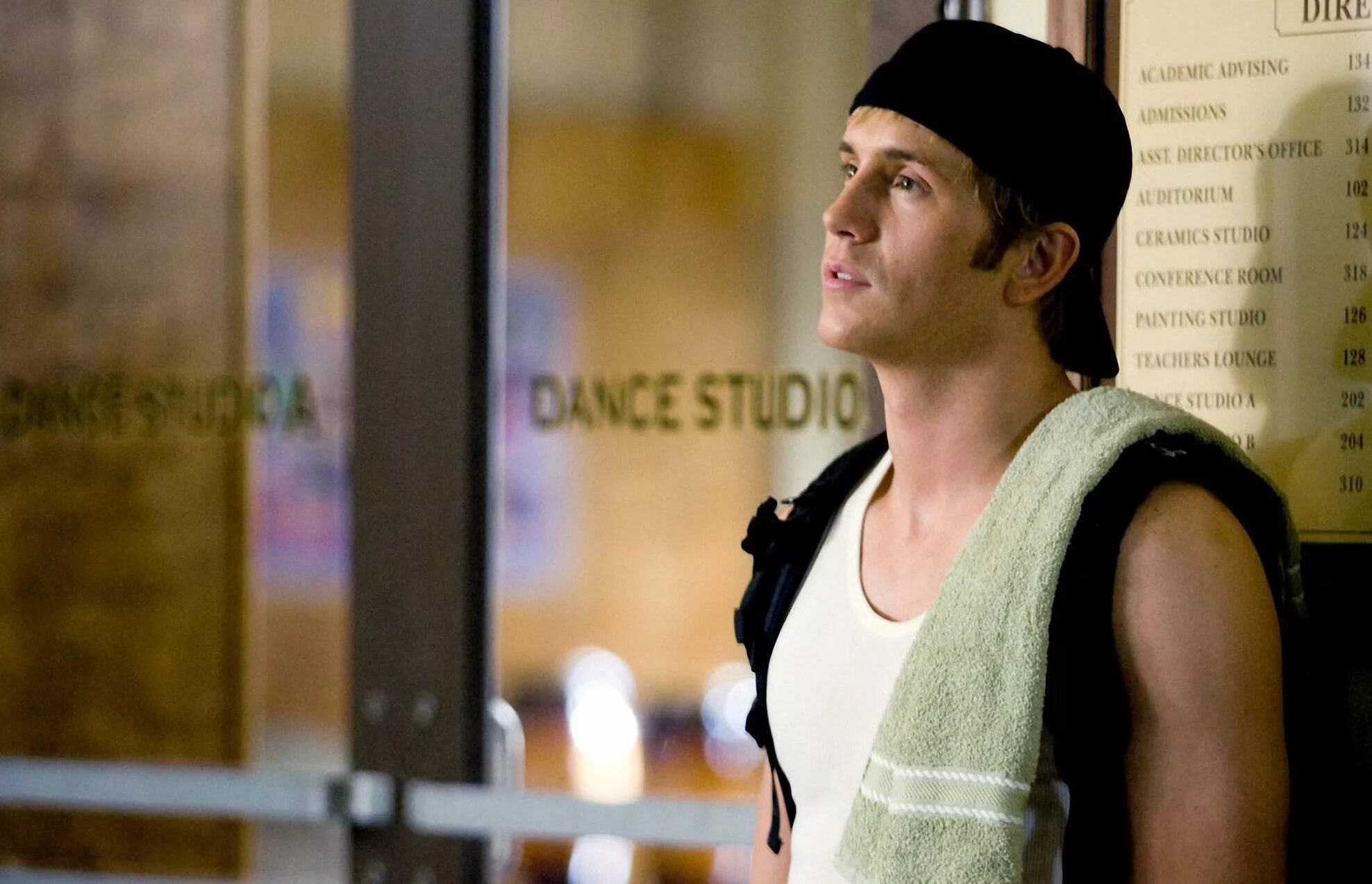 Step up 2. Шаг вперед 2 Энди. Шаг вперед 2 Чейз. Чейз шаг вперед.