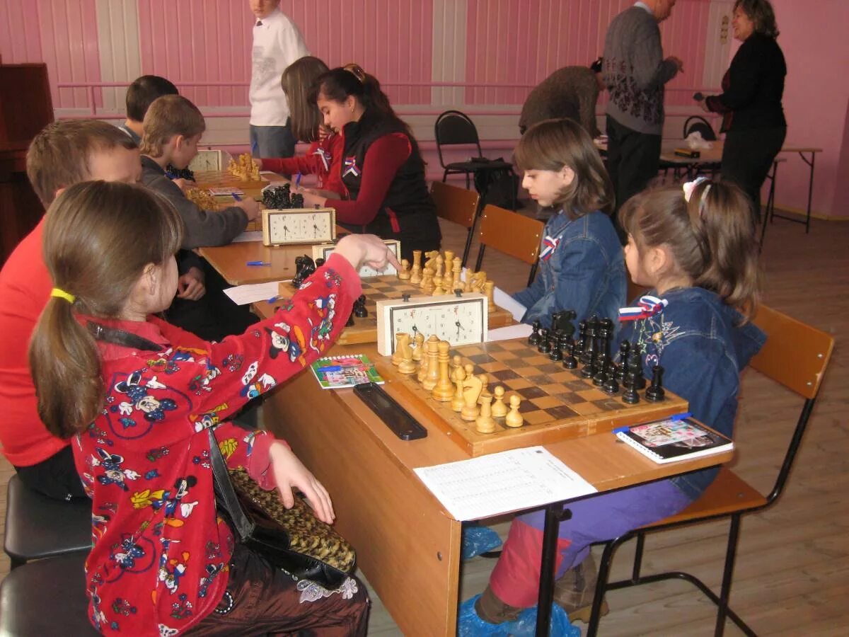 Логотип дополнительного образования детей. Кружок робототехники. Детский центр доп образования. Дополнительные занятия в школе. Учреждения дополнительного образования детей.