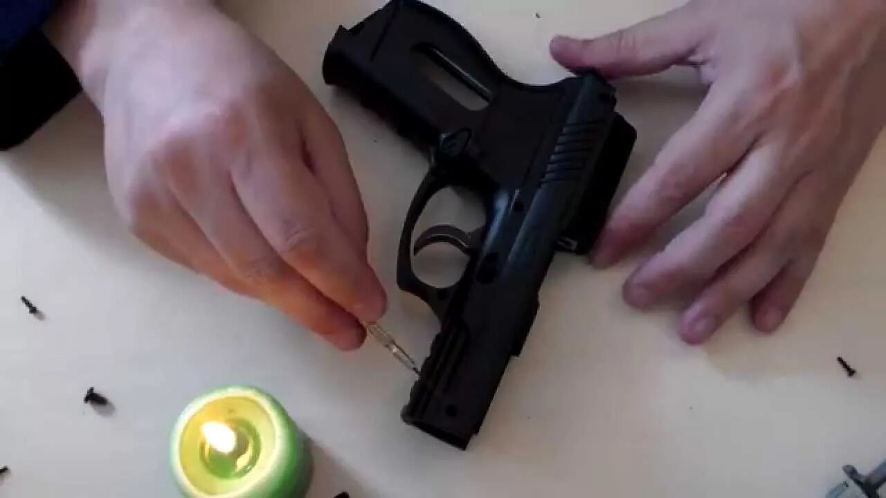 Пистолетов видео без цензуры. Crosman c11 разобранный.