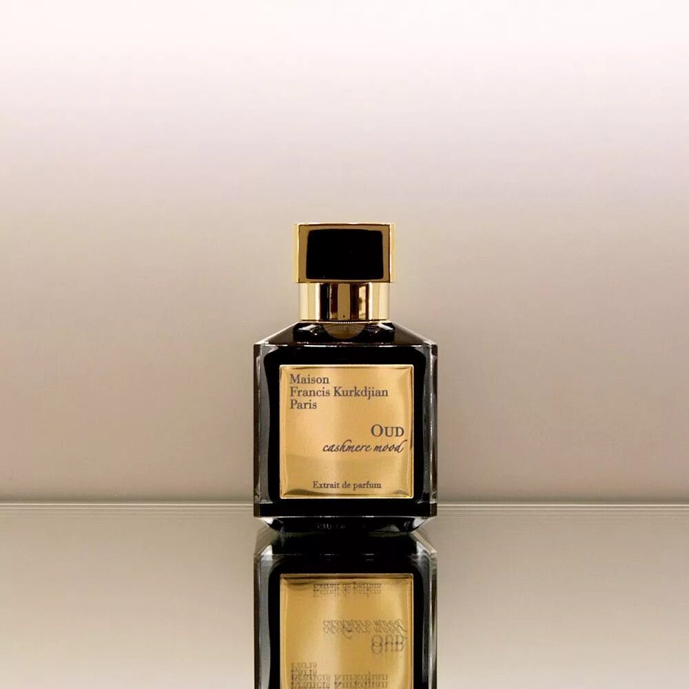 Maison francis kurkdjian oud mood. Мейсон Куркджан oud Silk mood. Духи Maison Francis Kurkdjian Paris oud. Maison Francis Kurkdjian Cashmere mood. Maison Francis Kurkdjian Silk mood.