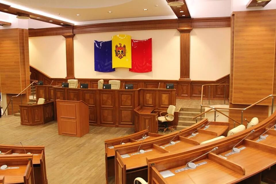 Какие партии пройдут в парламент. Зал заседания парламента Молдовы. Парламент РМ. Парламент Молдавии. Здание парламента Молдавии.