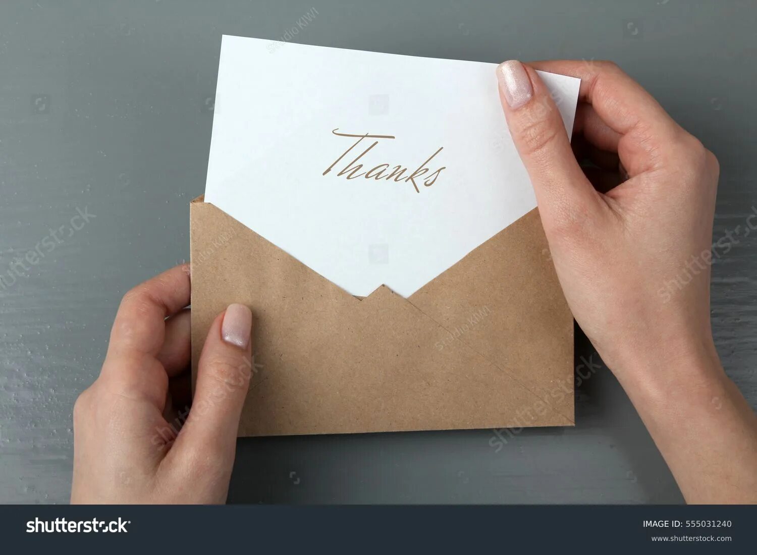 The letter in his hands. Женщина пишущая письмо. Письмо в редакцию. Конверт в руках. Человек с конвертом в руках.