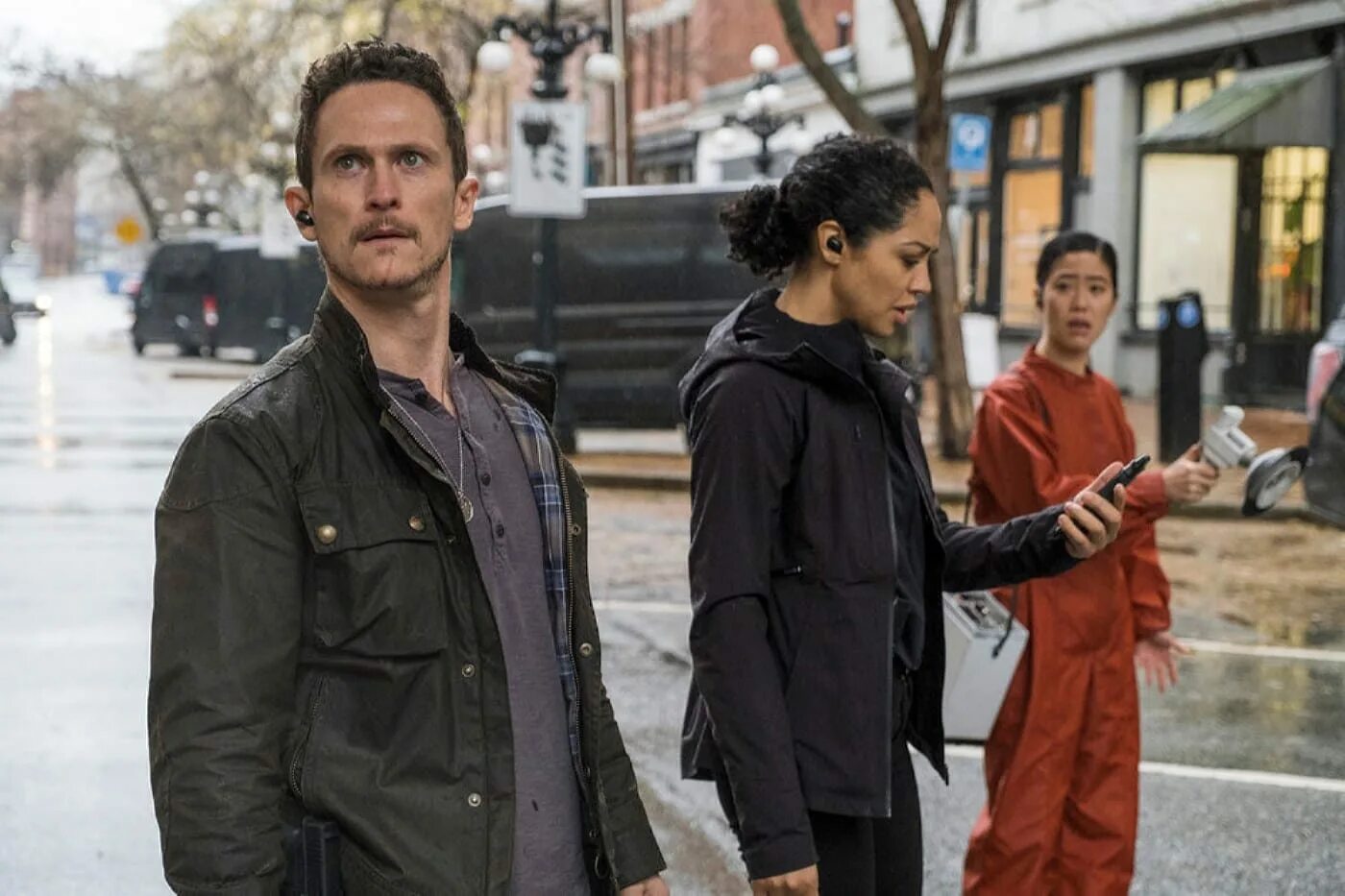 Обломки 2025. Дебрис сериал. обломки сериал 2025. джонатан такер обломки.