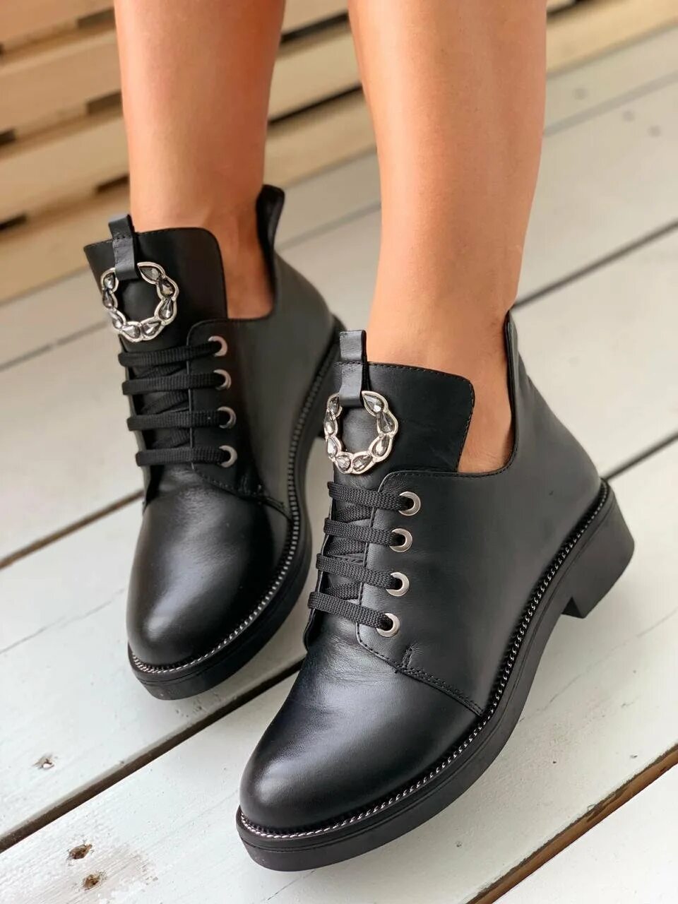 Кожаные ботинки Botas mujer. Осенние ботинки женские. Стильные ботинки женские.