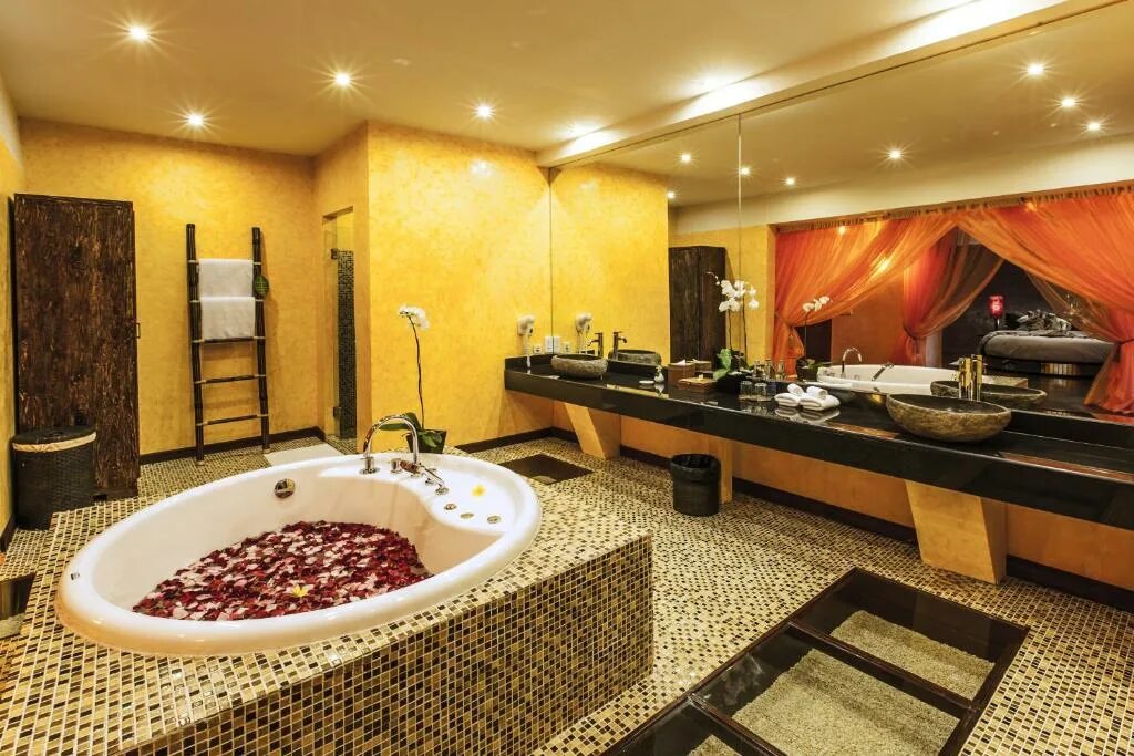 Локситан спа салоны. L spa. L spa. Мистраль отель истра бассейн. L spa.