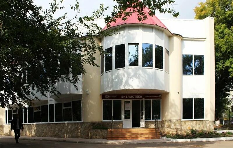 Областная библиотека саратов. Областная специальная библиотека для слепых саратов. Спецбиблиотека для слепых чебоксары. Областная специальная библиотека для слепых саратов. Адыгейская социальная библиотека для слепых.