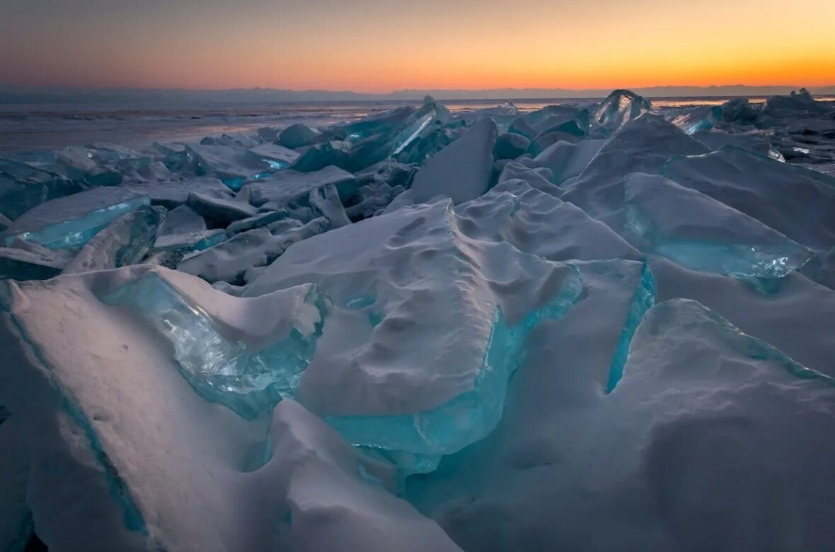 Торосы что это. Торосы Карское море. Торосы Северного Ледовитого океана. Озеро Байкал Торосы. Озеро Байкал лед.