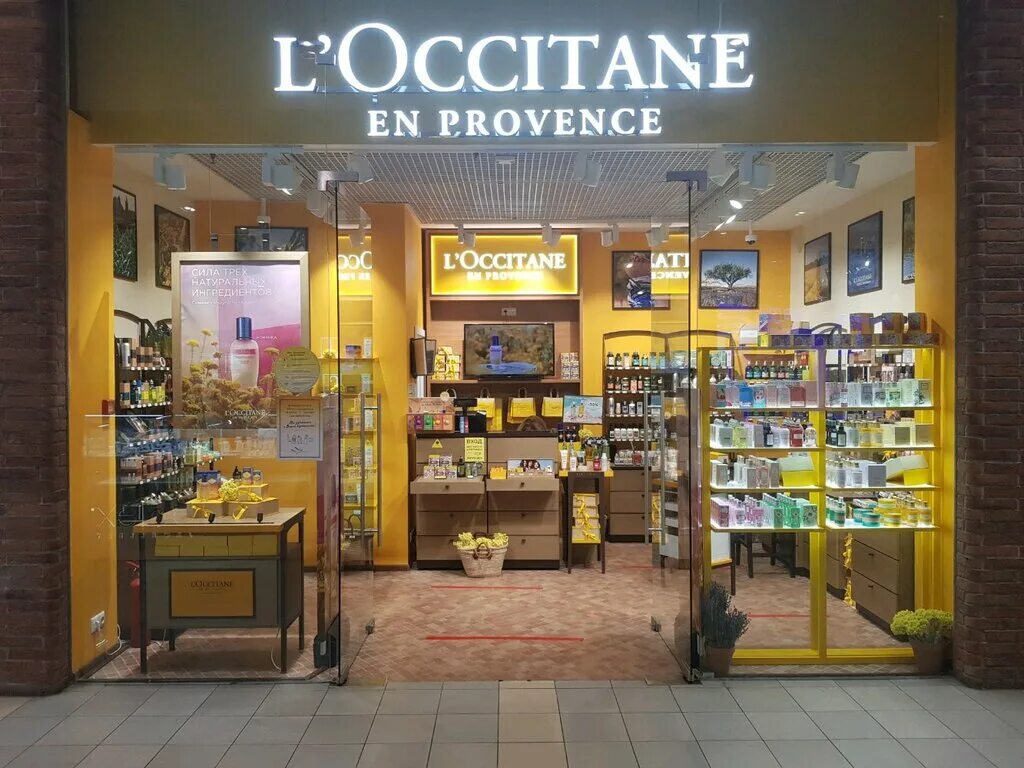 Шараповский пр вл2 мытищи. L Occitane магазин. L Cosmetics магазин. Мытищи красный кит l'Occitane. Loccitane logo.