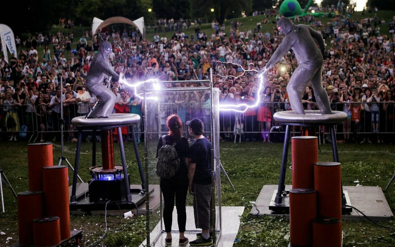 Geek picnic. Гик пикник 2025 москва. geek picnic фестиваль. гик пикник музеон. гик пикник 2025.