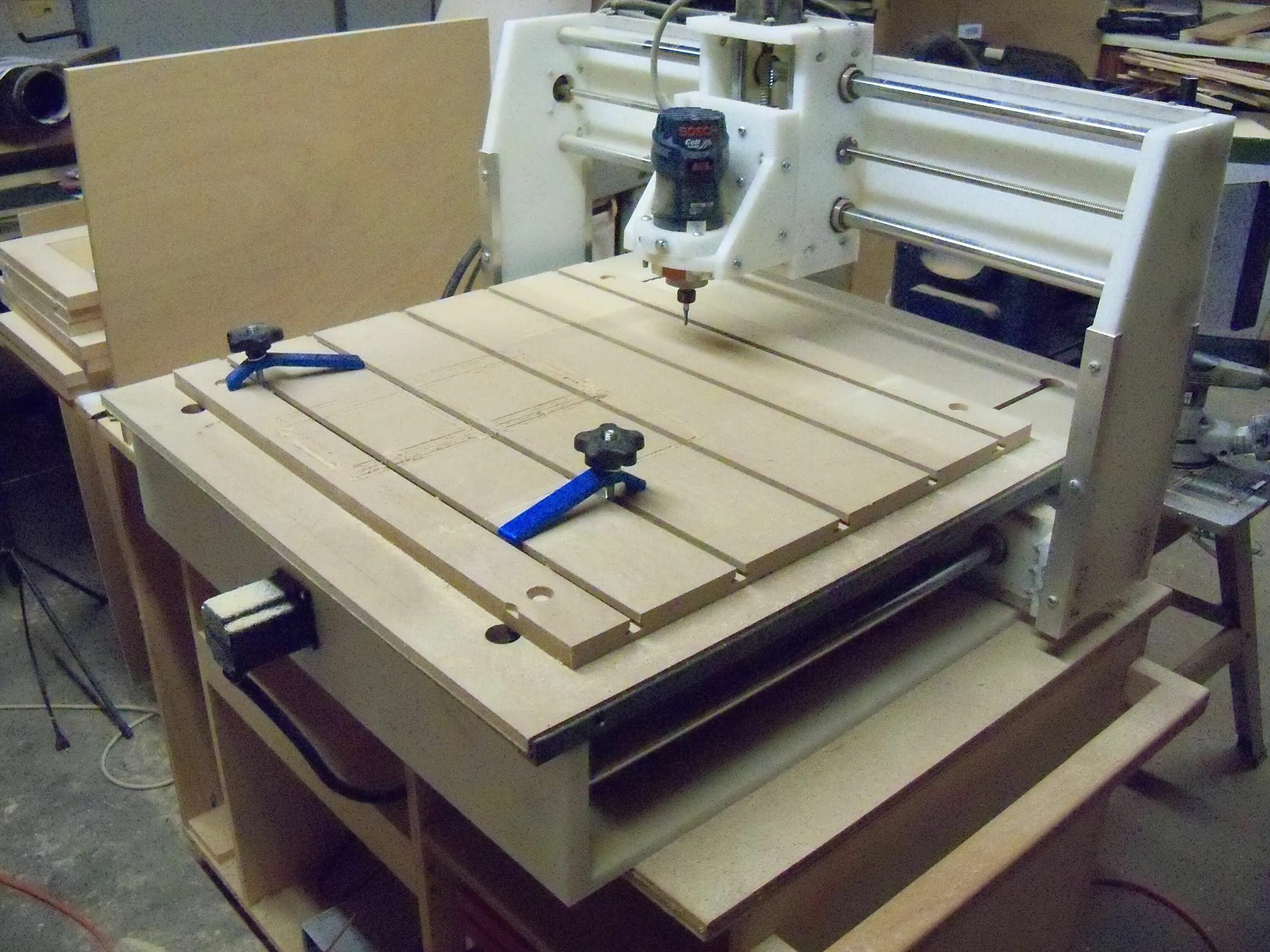 Cnc board. Фрезерный станок rockler. cnc router мдф. жертвенный стол для фрезерного станка с чпу. поделки на чпу.