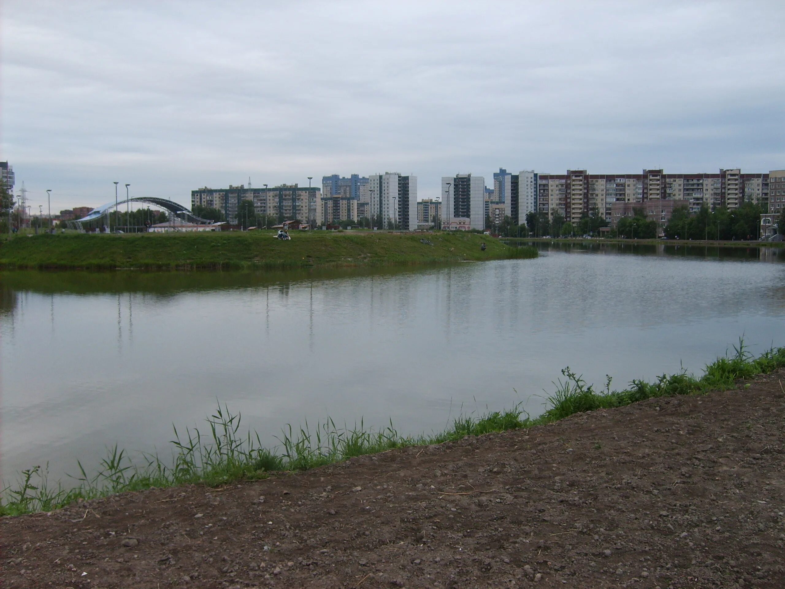 Парк озеро долгое СПБ. Долгое (озеро, Приморский район Санкт-Петербурга). Озеро долгое Приморский район. Парке «озеро долгое». Озер парк отзывы