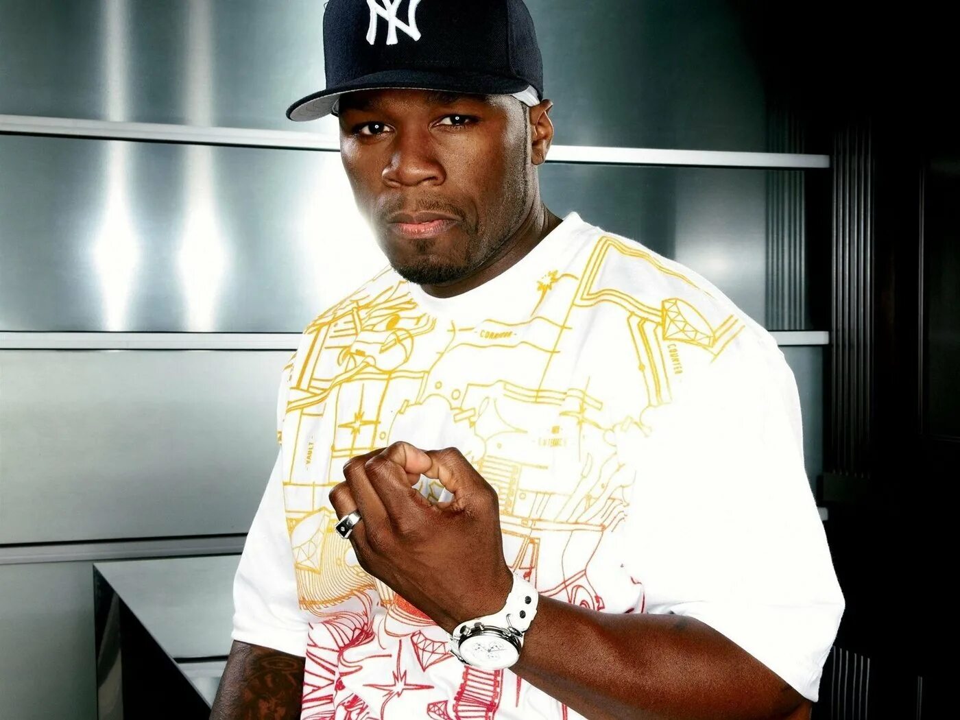Жизнь 50 cent. 50 Cent. Рэпер фифти сент. Кертис Джексон. 50 Cent фото.