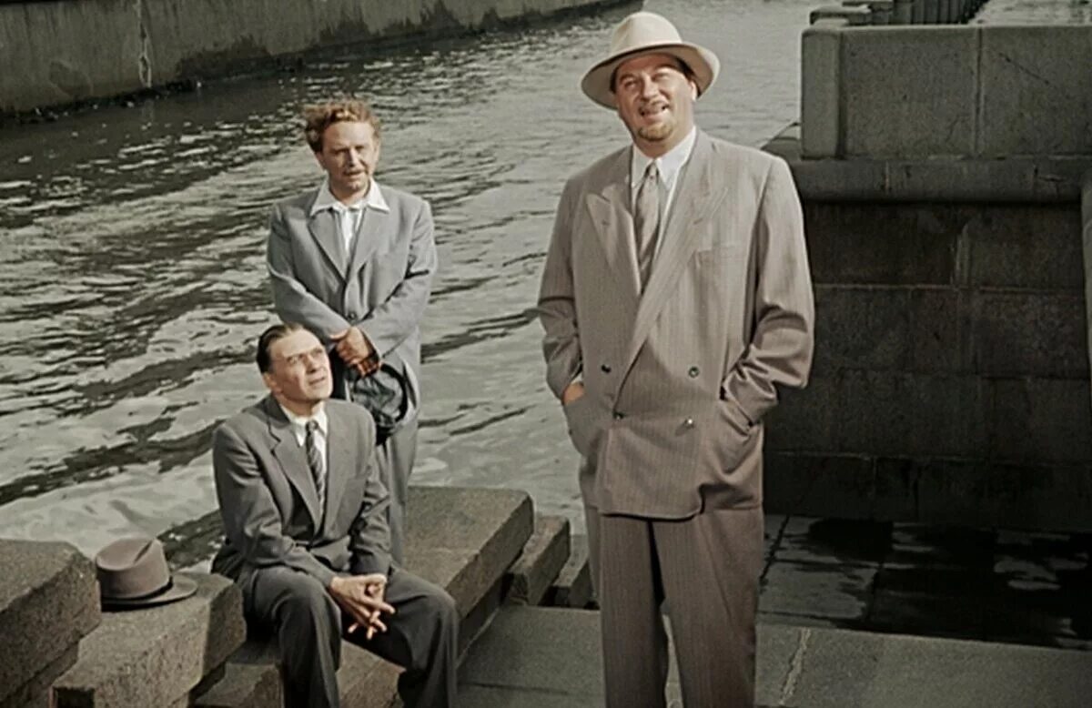 Грустная собака. Фильм верные друзья 1954 яуза. Верные друзья фильм 1954. Верные друзья фильм 1954. Кадры из фильма верные друзья.