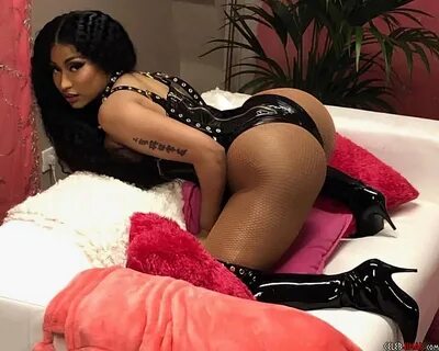 Nicki Minaj Nude Ass Twerking.