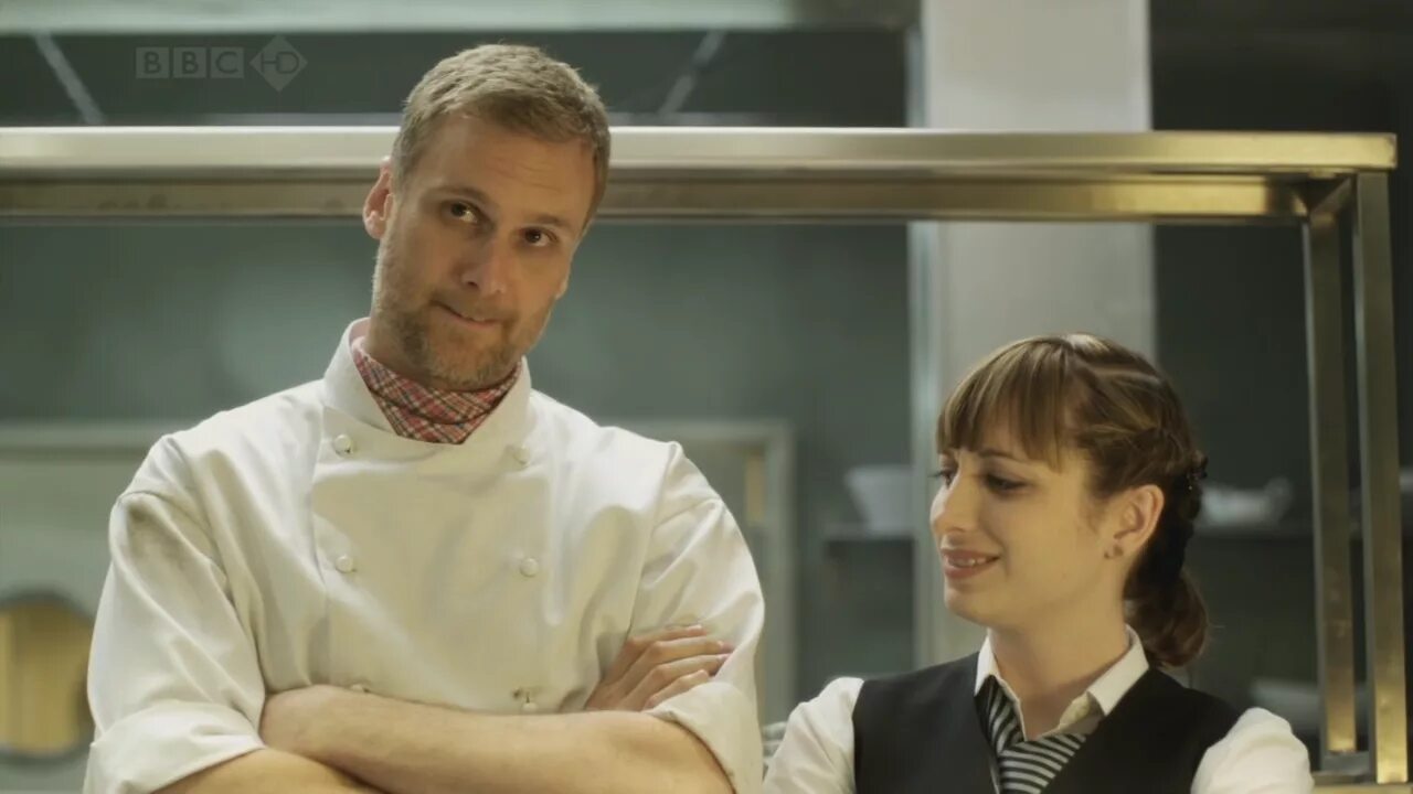 сериал «кухня» повар «claude monet». дмитрий назаров кухня 1 сезон. кухня в париже фильм 2014 дмитрий назаров. сеня и федя кухня катя. мария ульянова кухня война за отель.