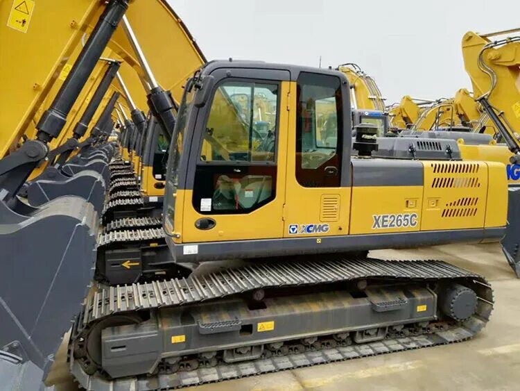 S. Гусеничный экскаватор xcmg xe260. C 265. Гусеничный экскаватор xcmg xe265c. C276-black.