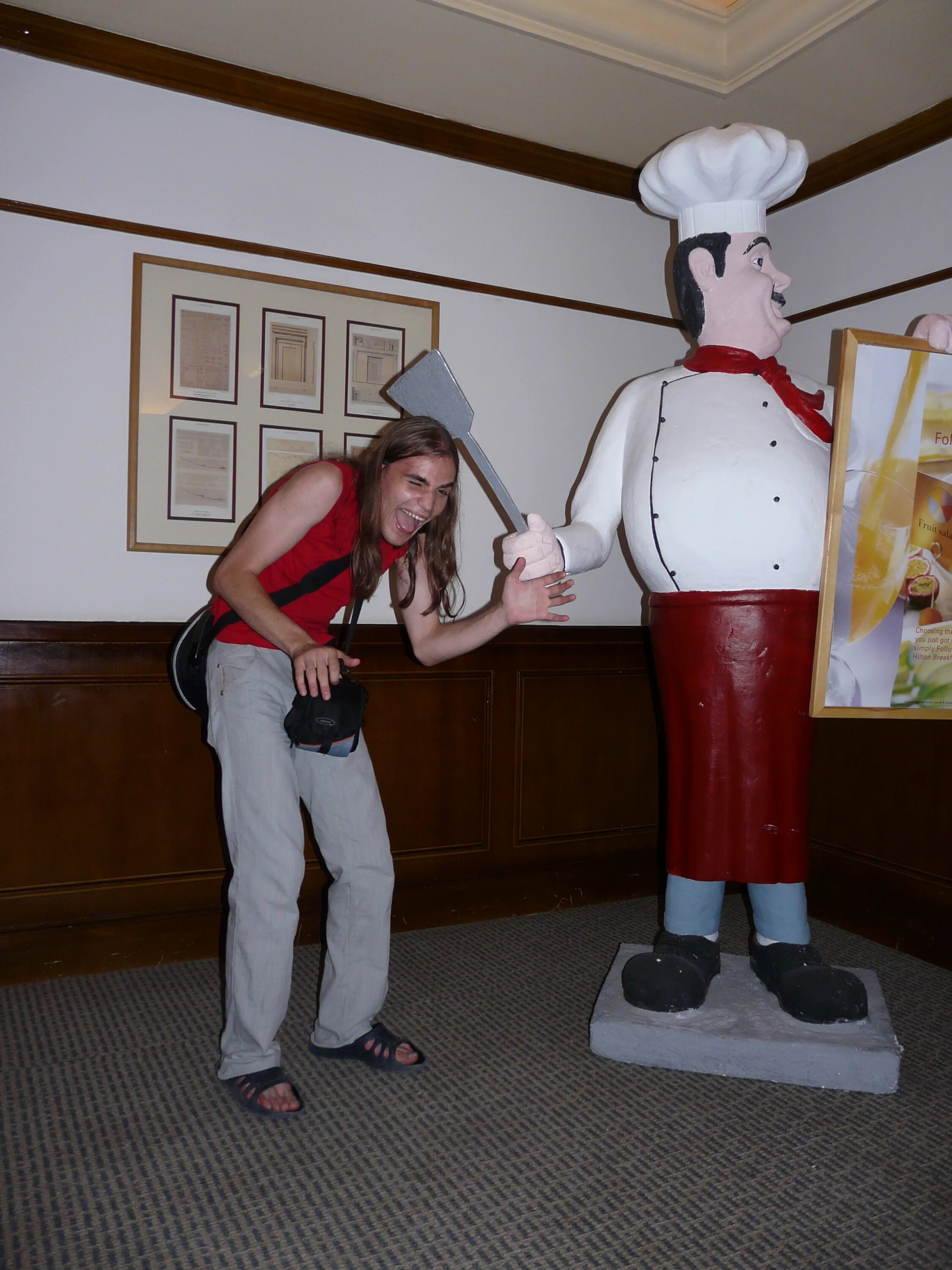 затрещину. фофан по голове. библиотека журнала крокодил. отцовская затрещина. сутенерская затрещина.